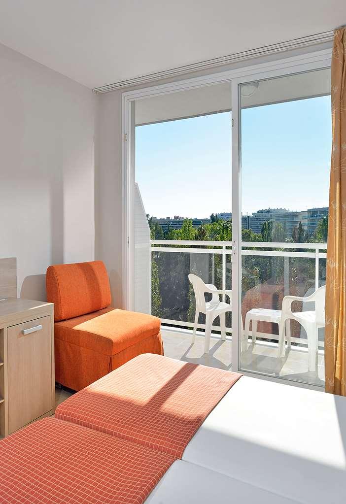 Hotel Sol Costa Daurada Salou Habitación foto